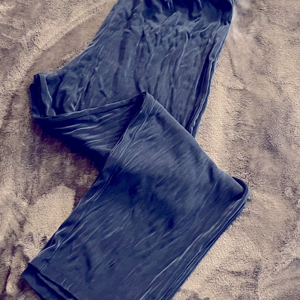 Citiknits small dark blue straight leg pant with sheen